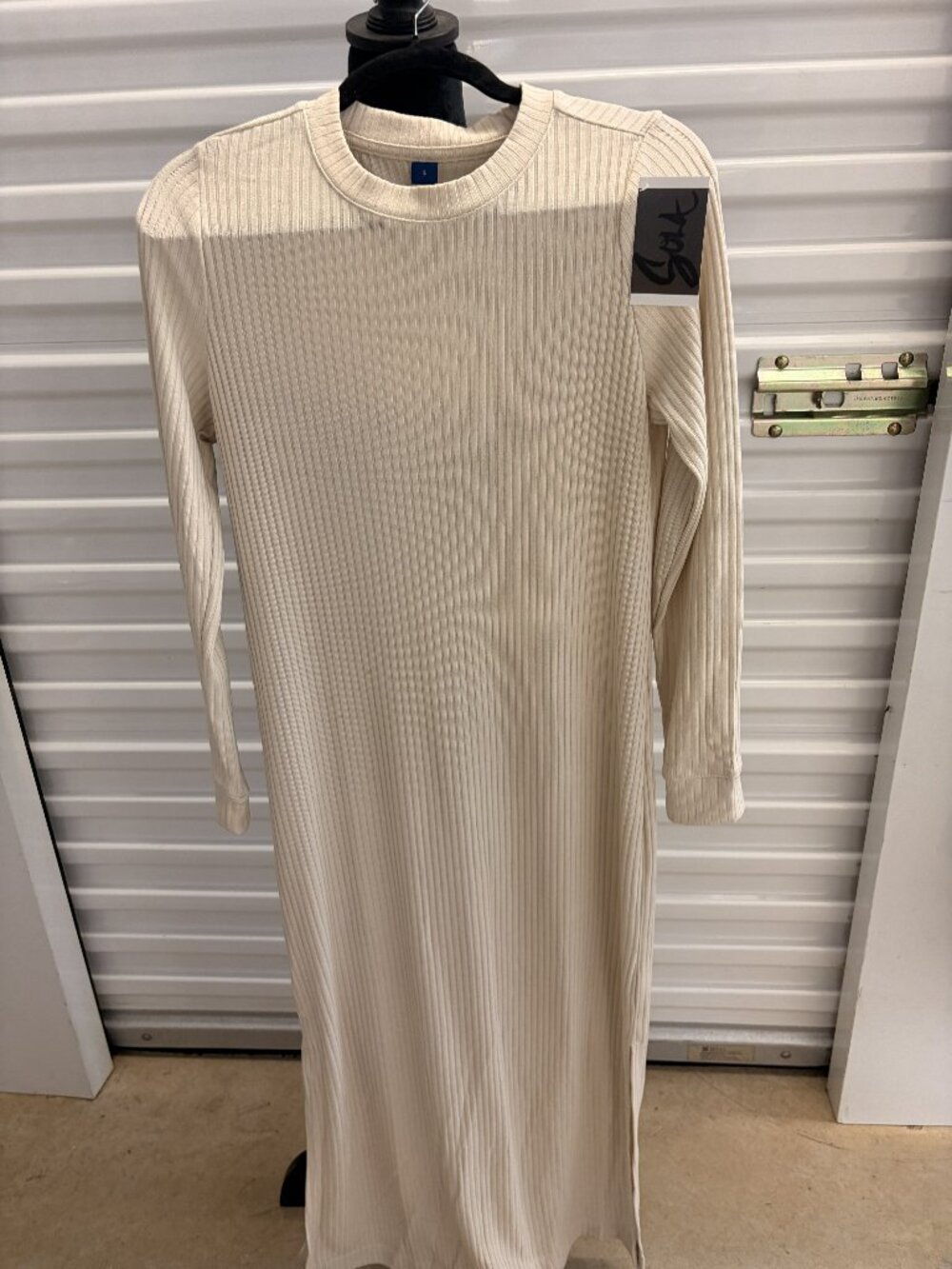 Women's Small cream ribbed dress with long sleeves